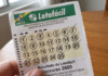 Como apostar na Lotofácil e aumentar suas chances sem gastar mais Volante da Lotofácil com 25 números disponíveis e marcações de aposta.