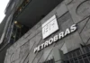 Petrobras sente queda do petróleo, mas produção recorde sustenta dividendos fortes em 2025 Petrobras (PETR4)